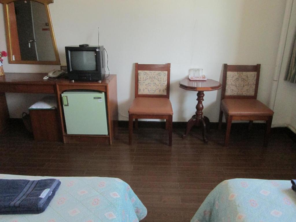 Royal Jommanee Hotel Nongkhai Нонгкхай Номер фото